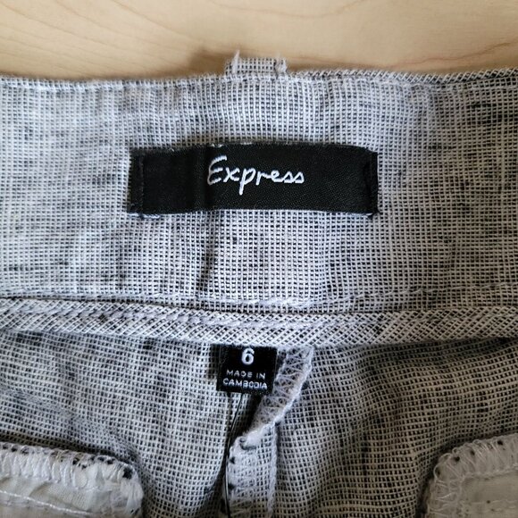 Express Women's Line Blend Shorts. Size 6 - Picture 4 of 6
